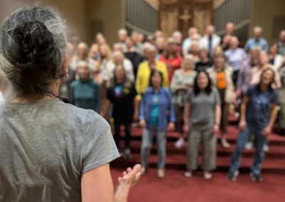 Phinney Neighborhood Community Chorus to perform benefit concert for EVERSTRONG
