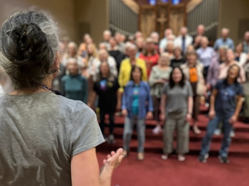 Phinney Neighborhood Community Chorus to perform benefit concert for EVERSTRONG